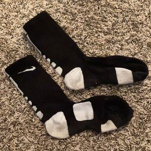 Nike Elite basketball socks M